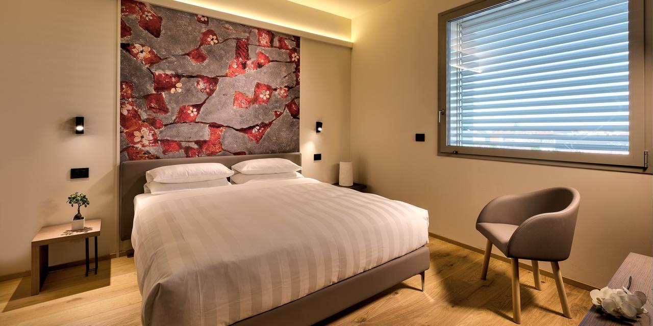 Hotel The Cube فيدينسا المظهر الخارجي الصورة
