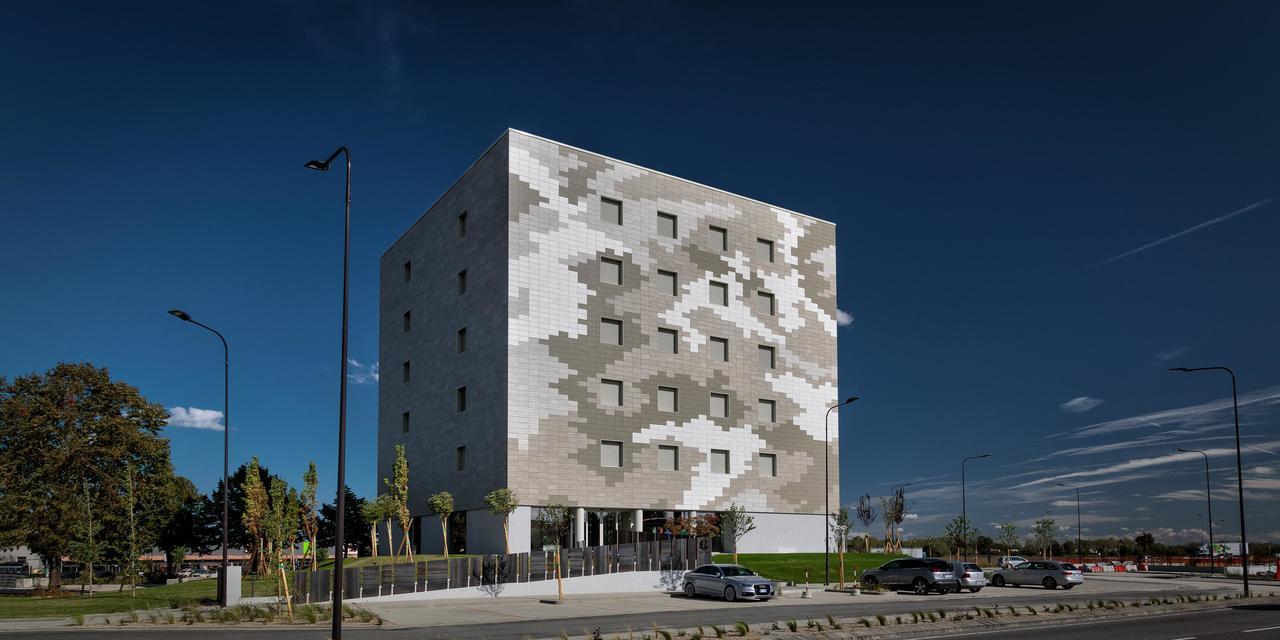 Hotel The Cube فيدينسا المظهر الخارجي الصورة