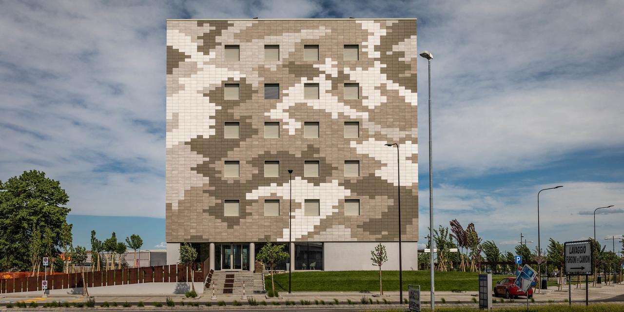 Hotel The Cube فيدينسا المظهر الخارجي الصورة