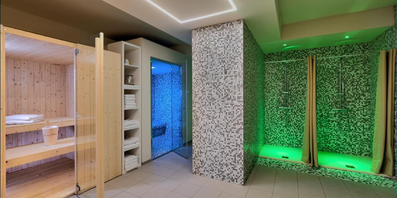 Hotel The Cube فيدينسا المظهر الخارجي الصورة