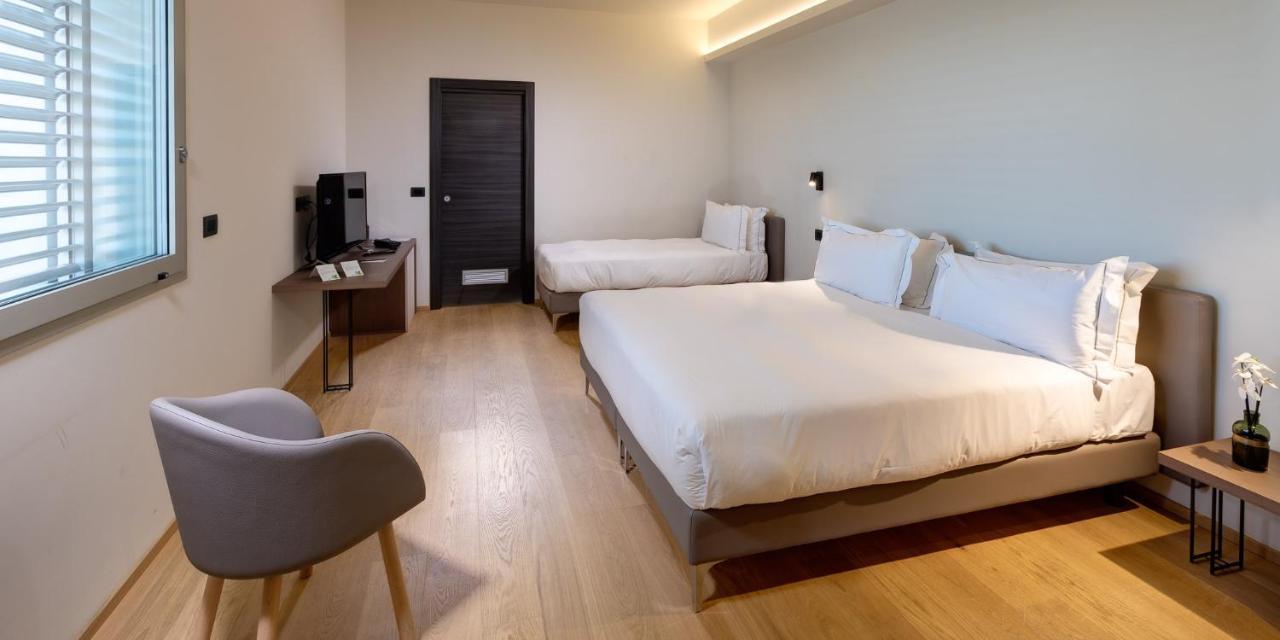 Hotel The Cube فيدينسا المظهر الخارجي الصورة